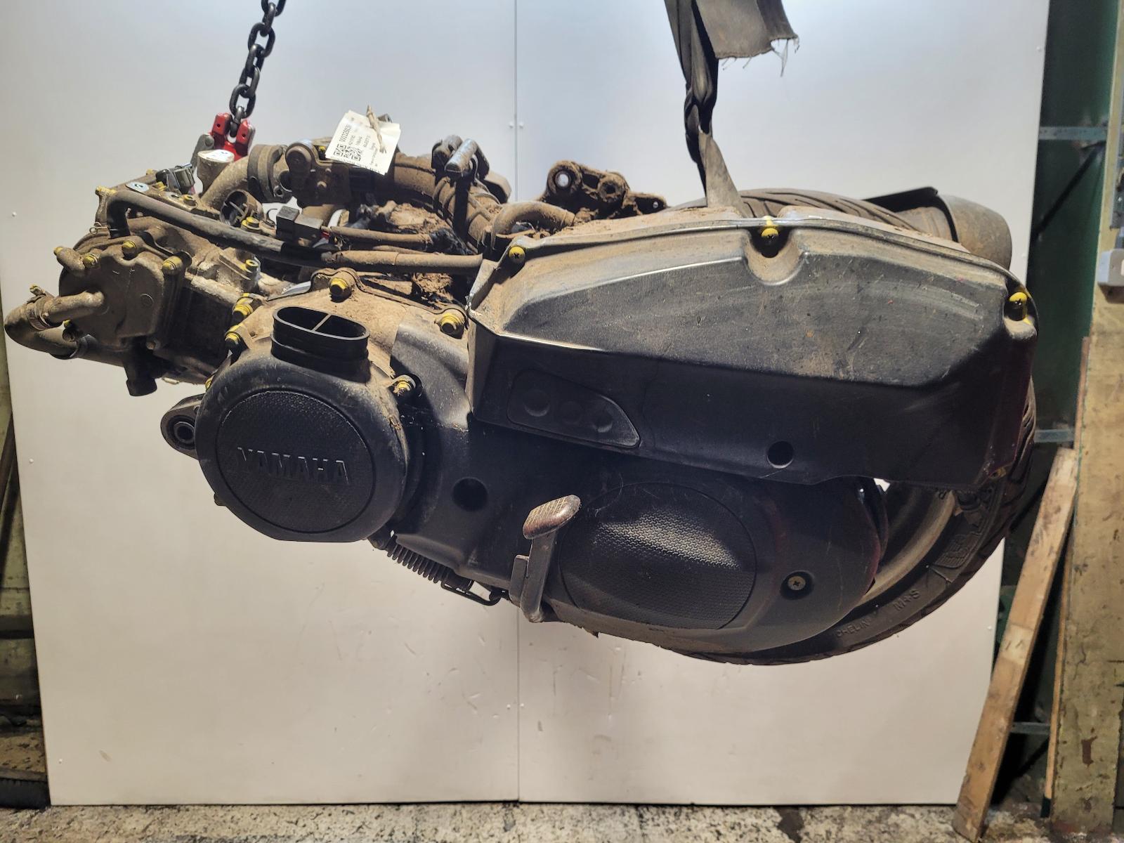 View Auto part Engine Yamaha Majesty S 2015