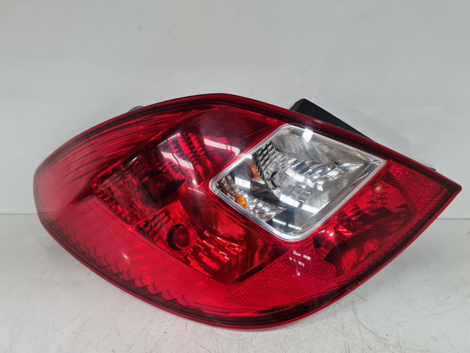 View Auto part L Taillight Vauxhall Corsa 2011