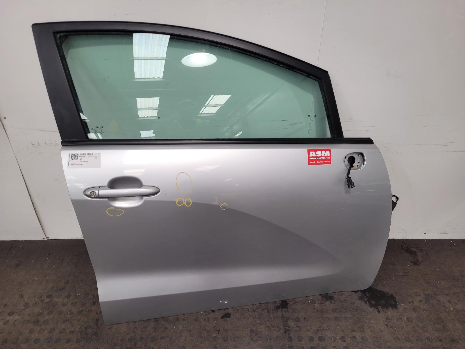 View Auto part R Front Door Kia Rio 2015