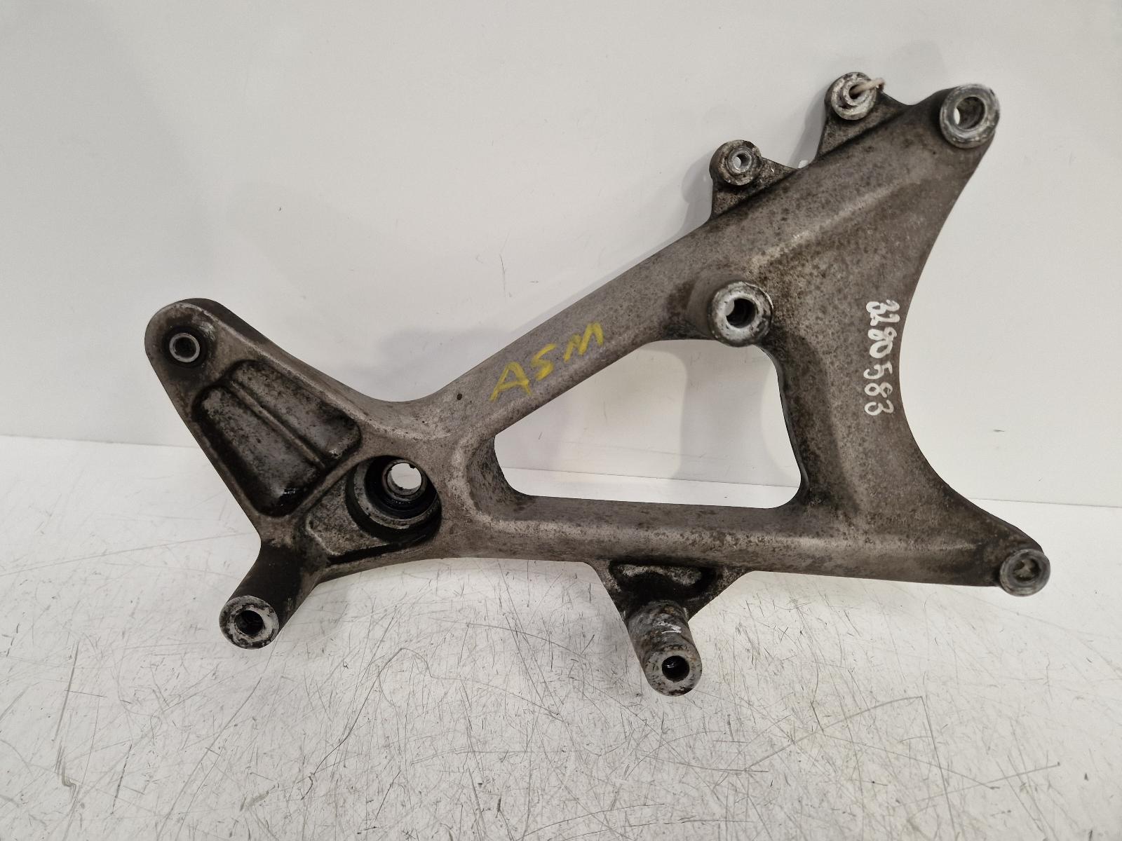 View Auto part Misc Bracket Honda Ww 2019