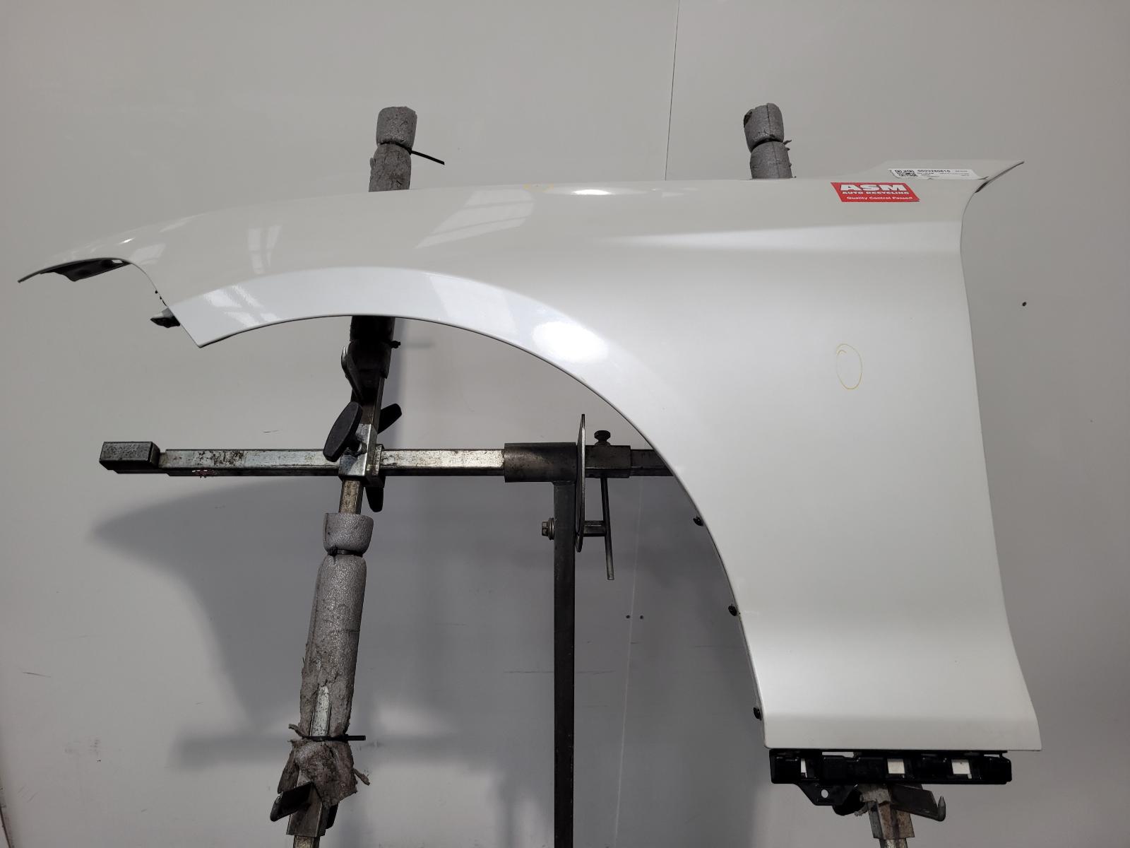 View Auto part L Wing Bmw 1 Series 2013