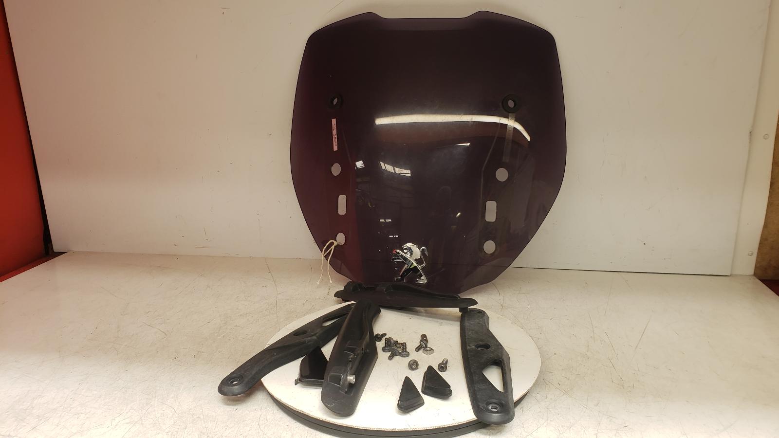 View Auto part Visor Screen Peugeot Metropolis 2013