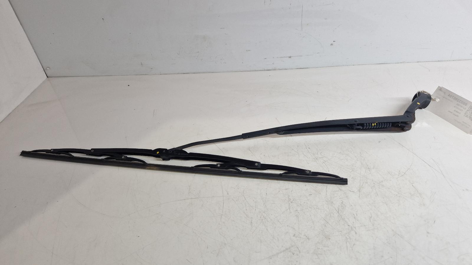 View Auto part Wiper Arm Toyota Yaris 2010