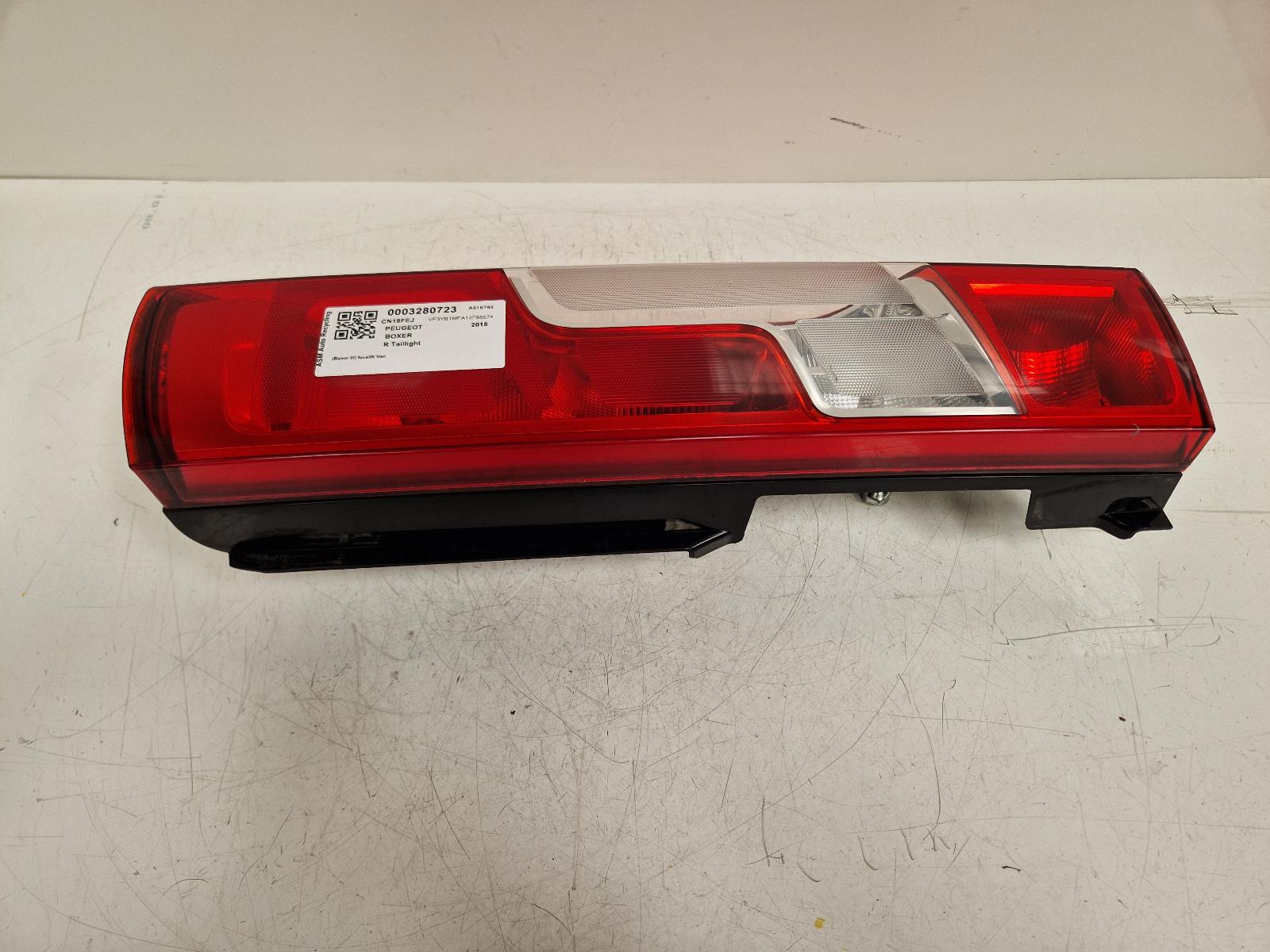 View Auto part R Taillight Peugeot Boxer 2018