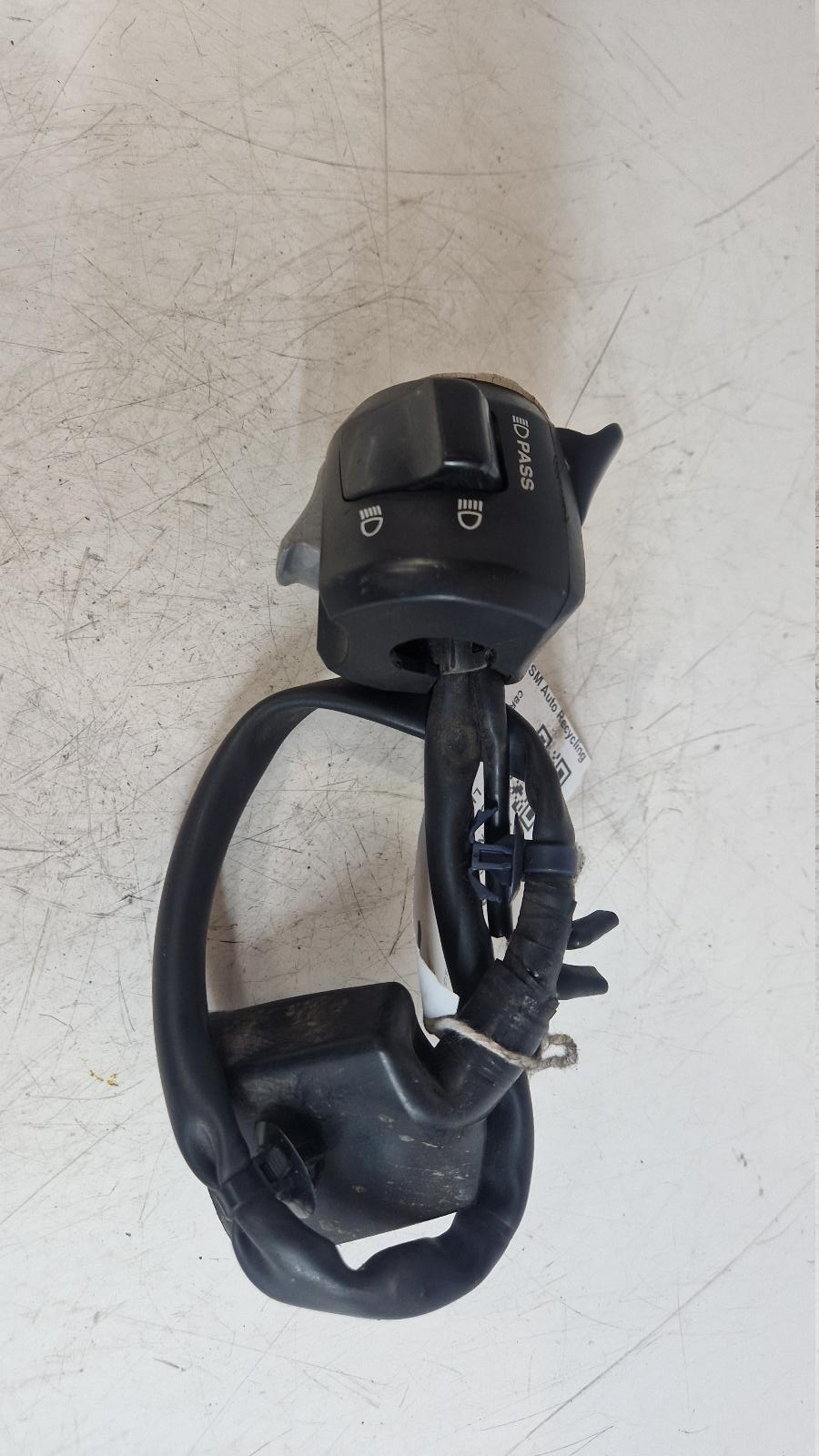 View Auto part LH Switch Gear Honda Cbr 500 2016
