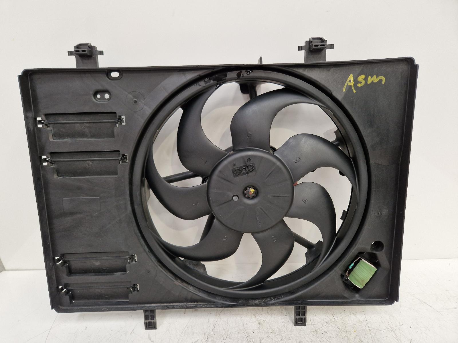 View Auto part Engine Cooling Motor Ford Fiesta 2019