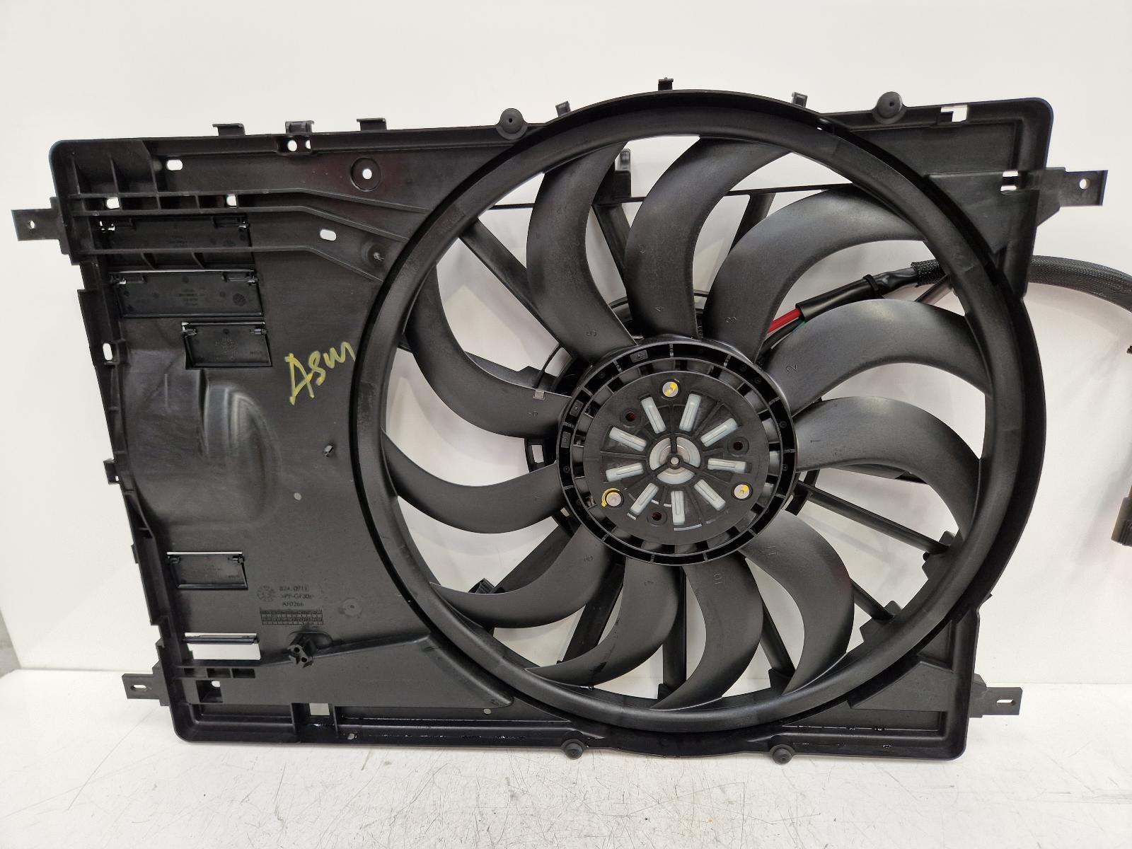 View Auto part Engine Cooling Motor Land Rover Range Rover Evoque 2024