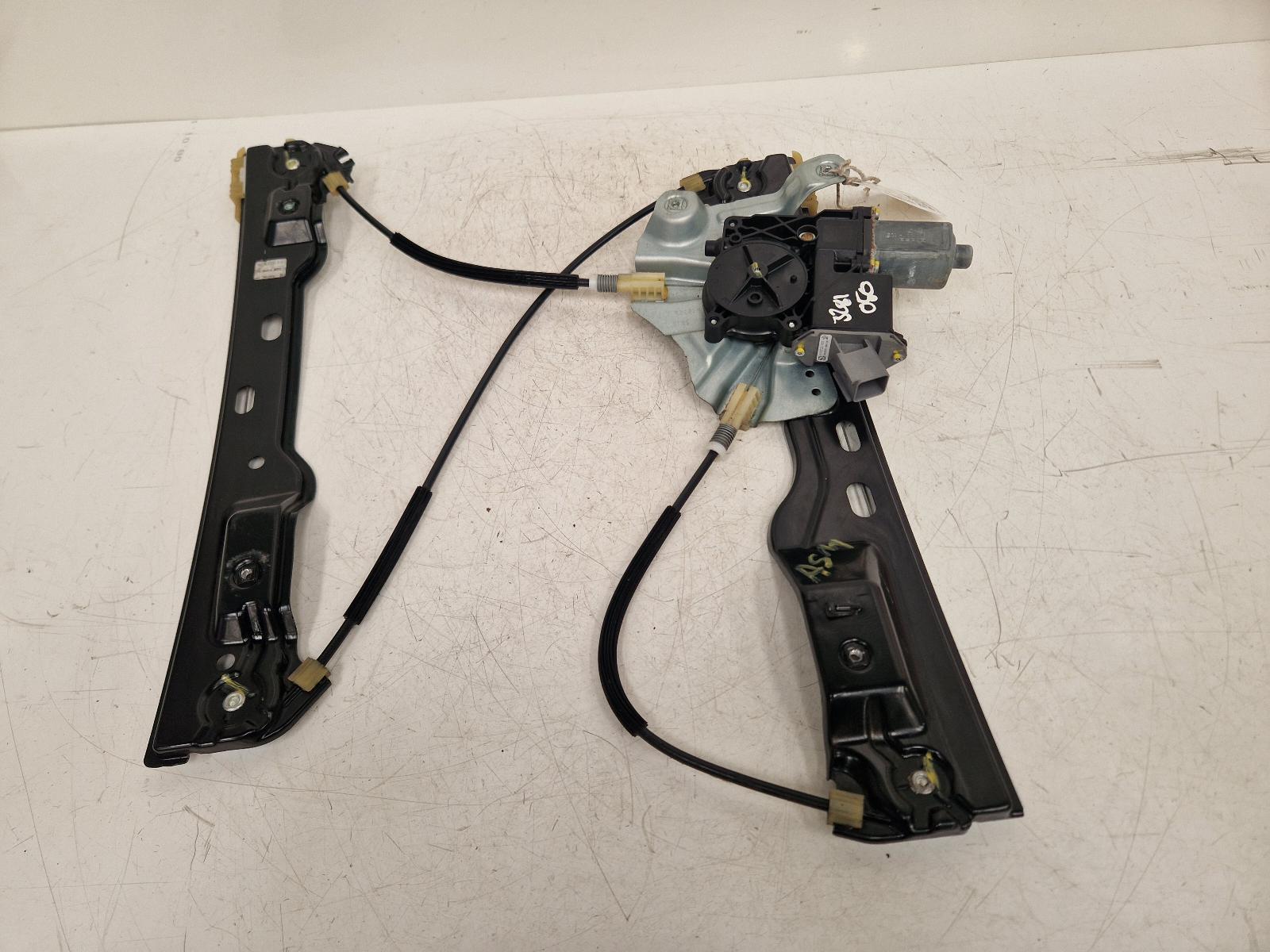 View Auto part LF Window Regulator Vauxhall Astra 2011