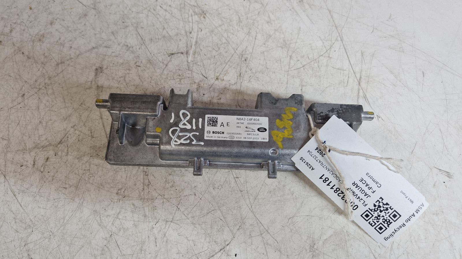 View Auto part Camera Jaguar F-pace 2024