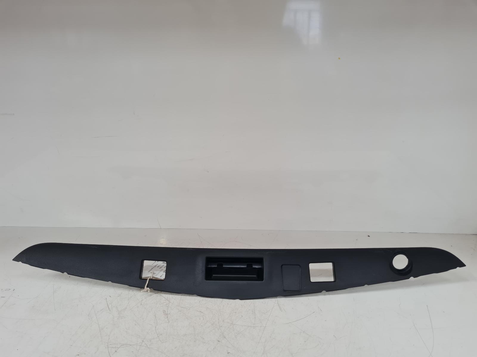 View Auto part Tailgate Handle Mercedes E Class 2010