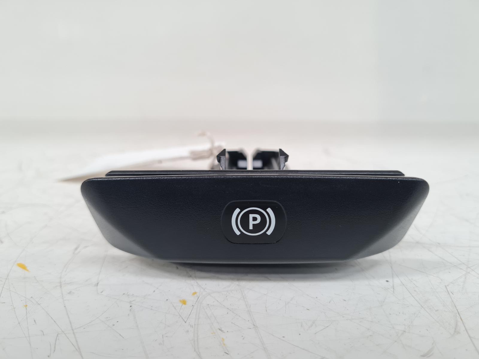View Auto part Handbrake Lever/Button/Assembly Mercedes E Class 2010