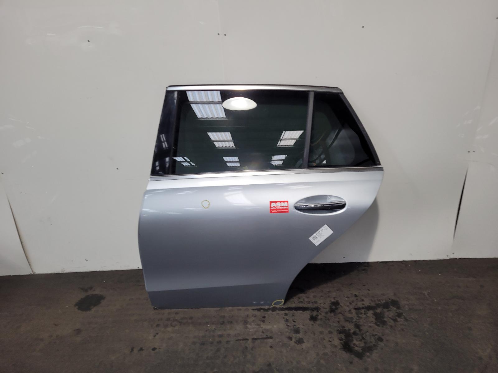 View Auto part L Rear Door Mercedes C Class 2024
