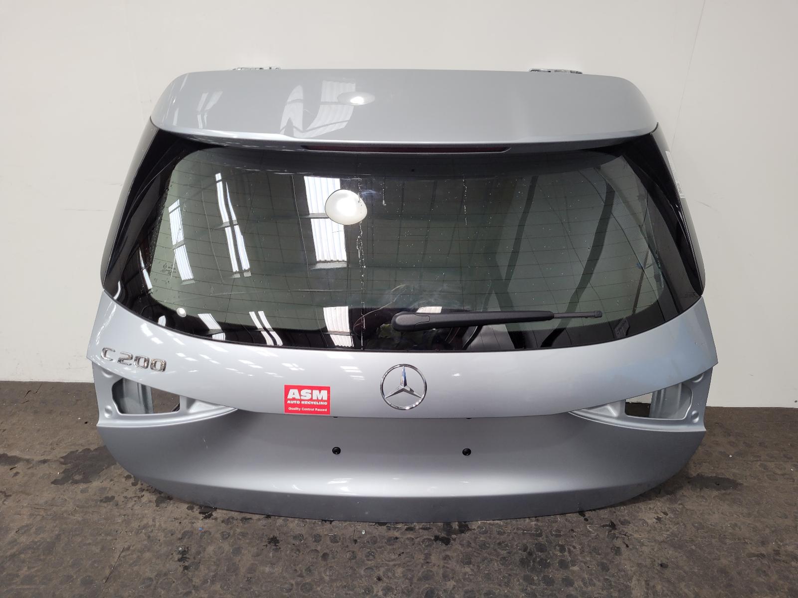 View Auto part Bootlid/Tailgate Mercedes C Class 2024