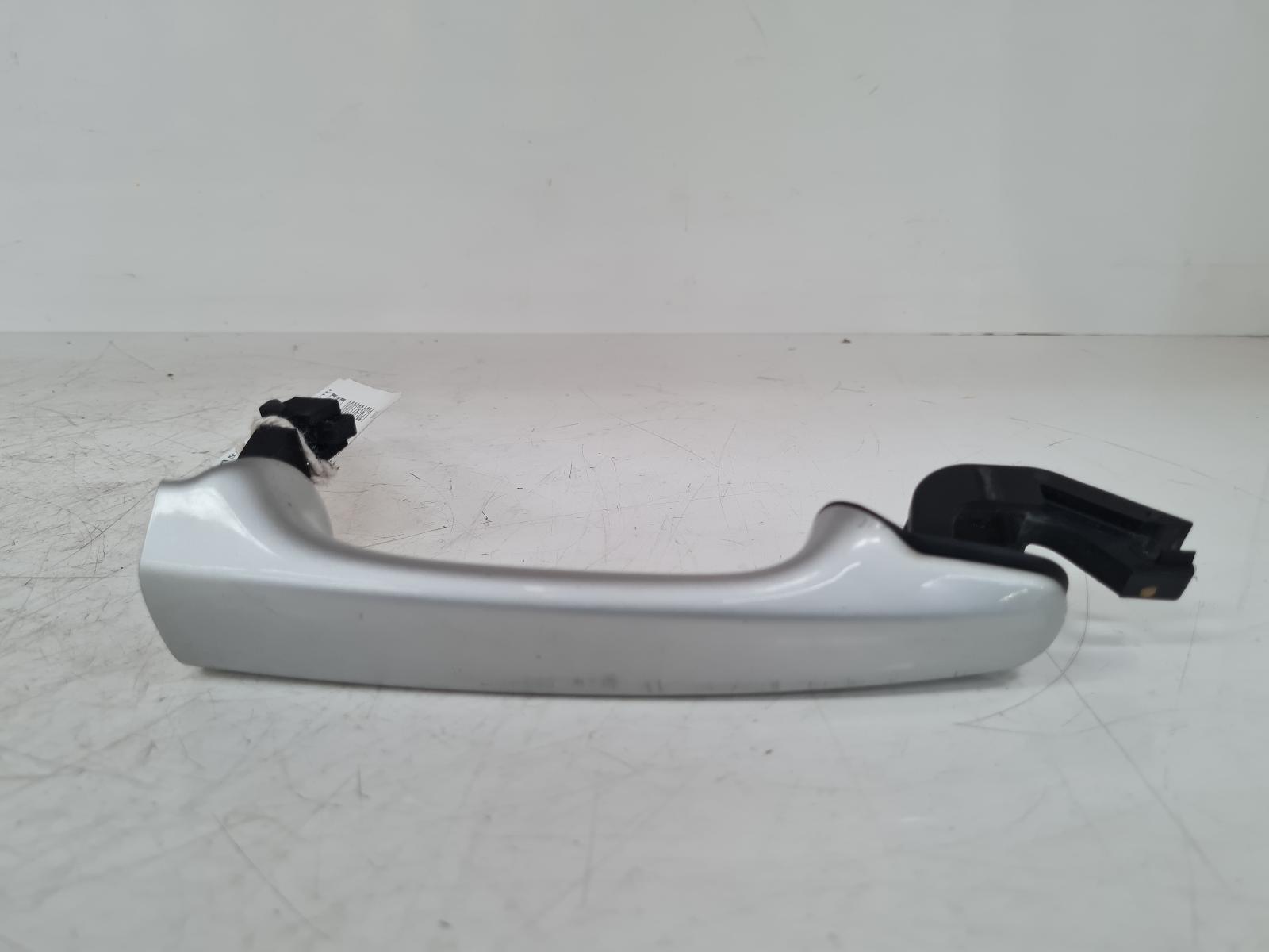 View Auto part Door Handle Volvo S80 2011