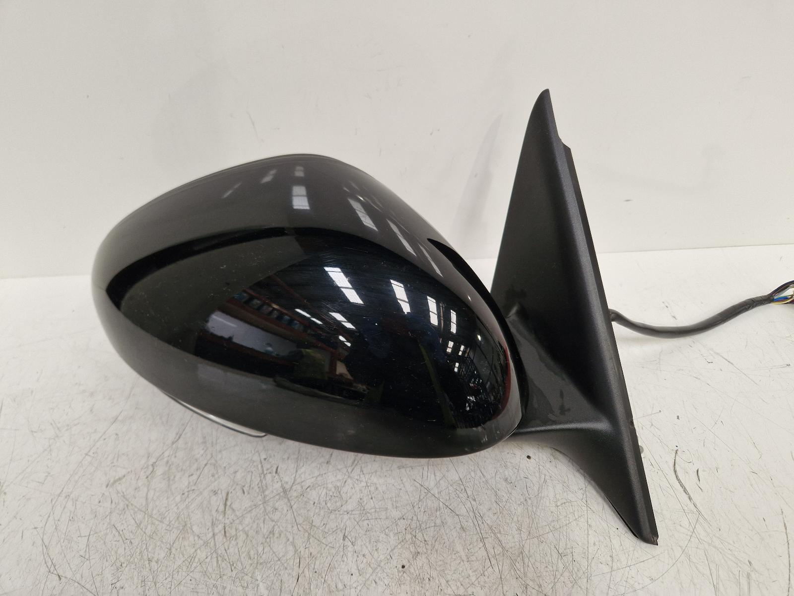 View Auto part R Door Mirror Alfa Romeo Giulia 2023