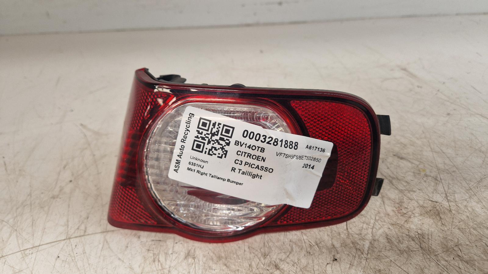 View Auto part R Taillight Citroen C3 Picasso 2014