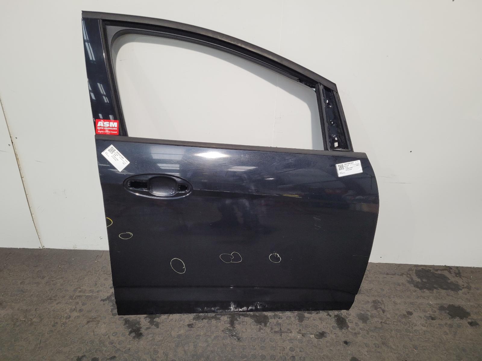 View Auto part R Front Door Ford Focus C Max 2012