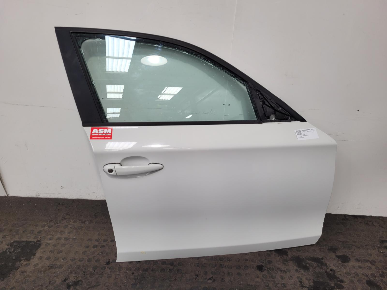 View Auto part R Front Door Bmw 1 Series 2010