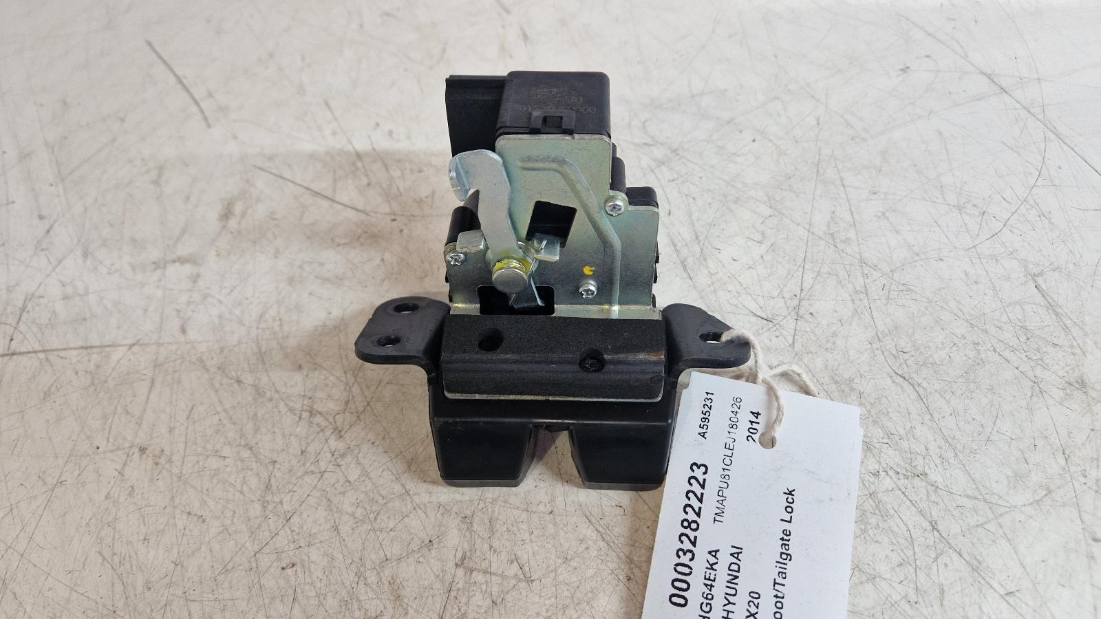 View Auto part Bootlid/Tailgate Lock Hyundai Ix20 2014