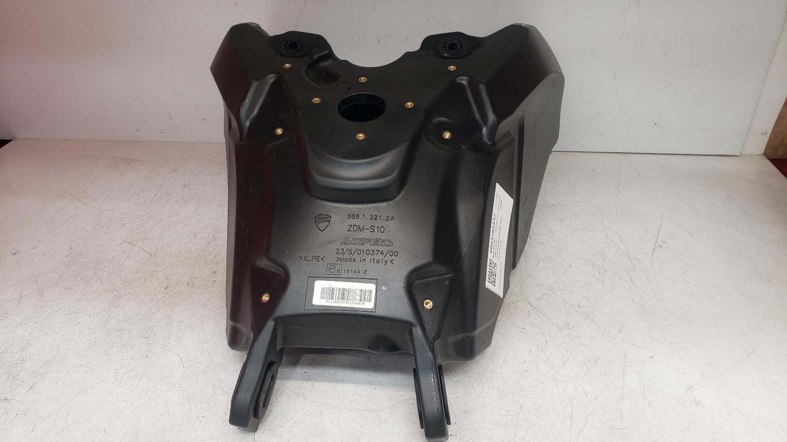 View Auto part Fuel Tank Ducati Hypermotard 698 2025