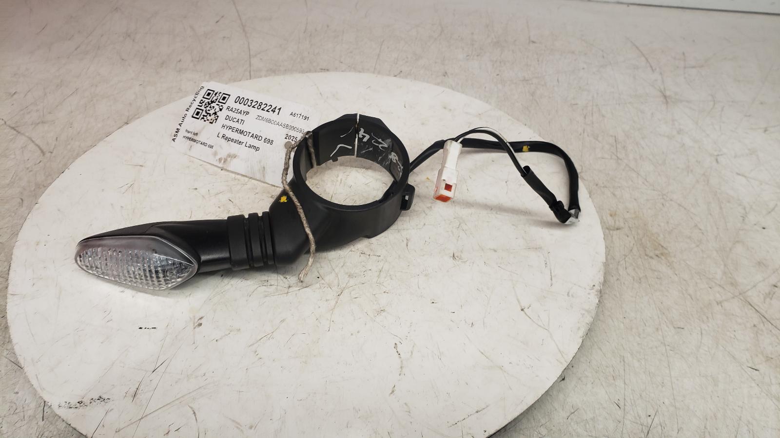 View Auto part L Repeater Lamp Ducati Hypermotard 698 2025
