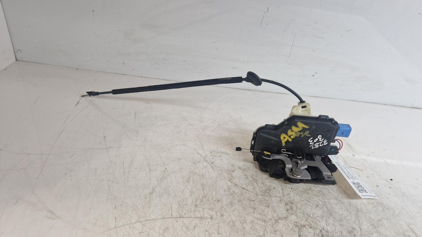 View Auto part Door Lock Assembly Volkswagen Polo 2005