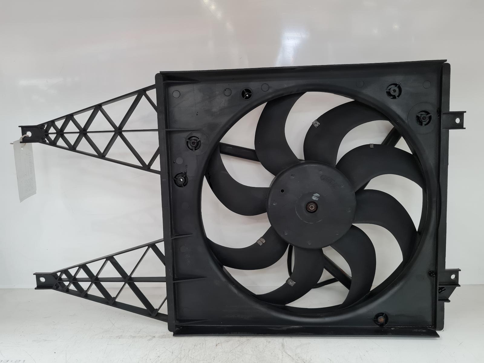 View Auto part Engine Cooling Motor Volkswagen Polo 2005