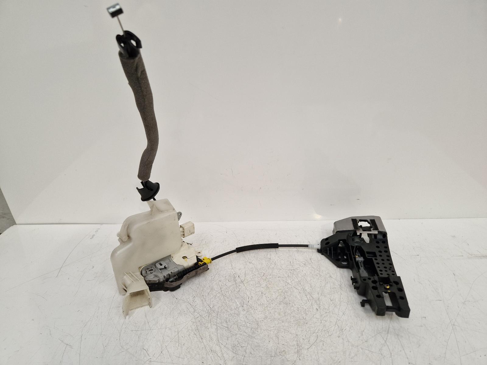 View Auto part Door Lock Assembly Audi A6 2014