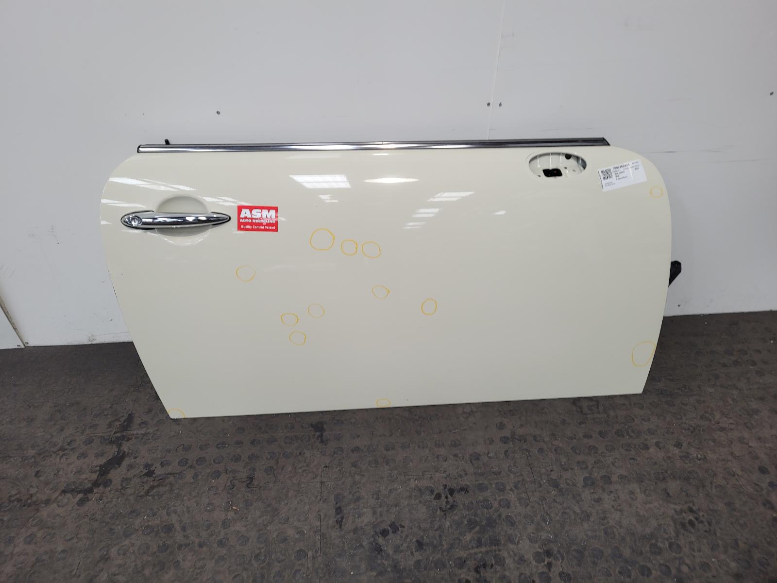 View Auto part R Front Door Mini (bmw) Mini 2009