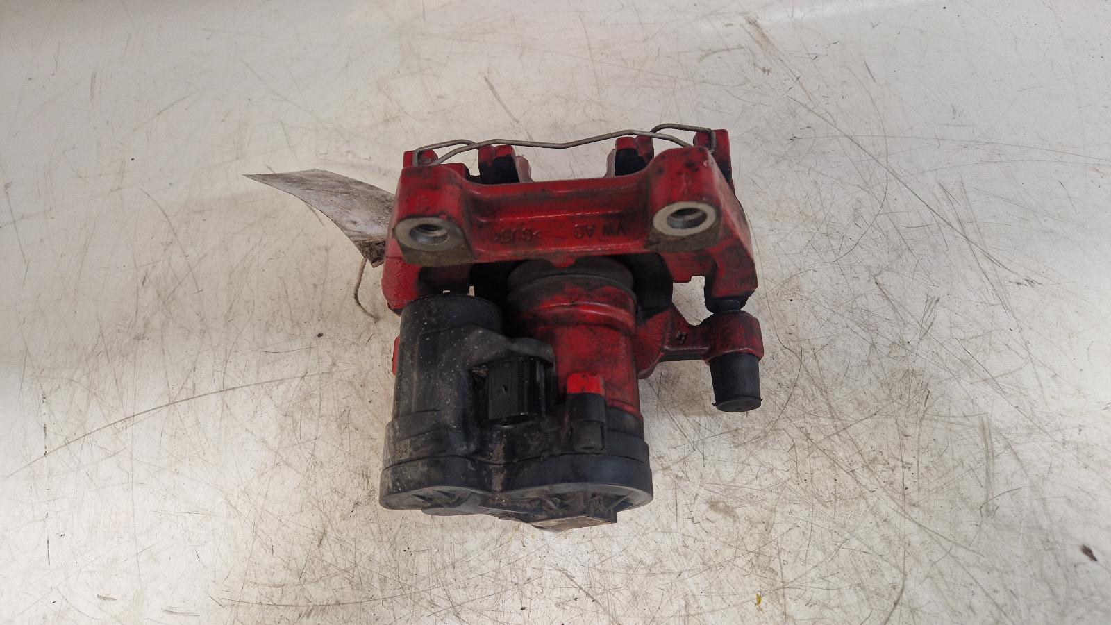 View Auto part Caliper Volkswagen Golf 2019