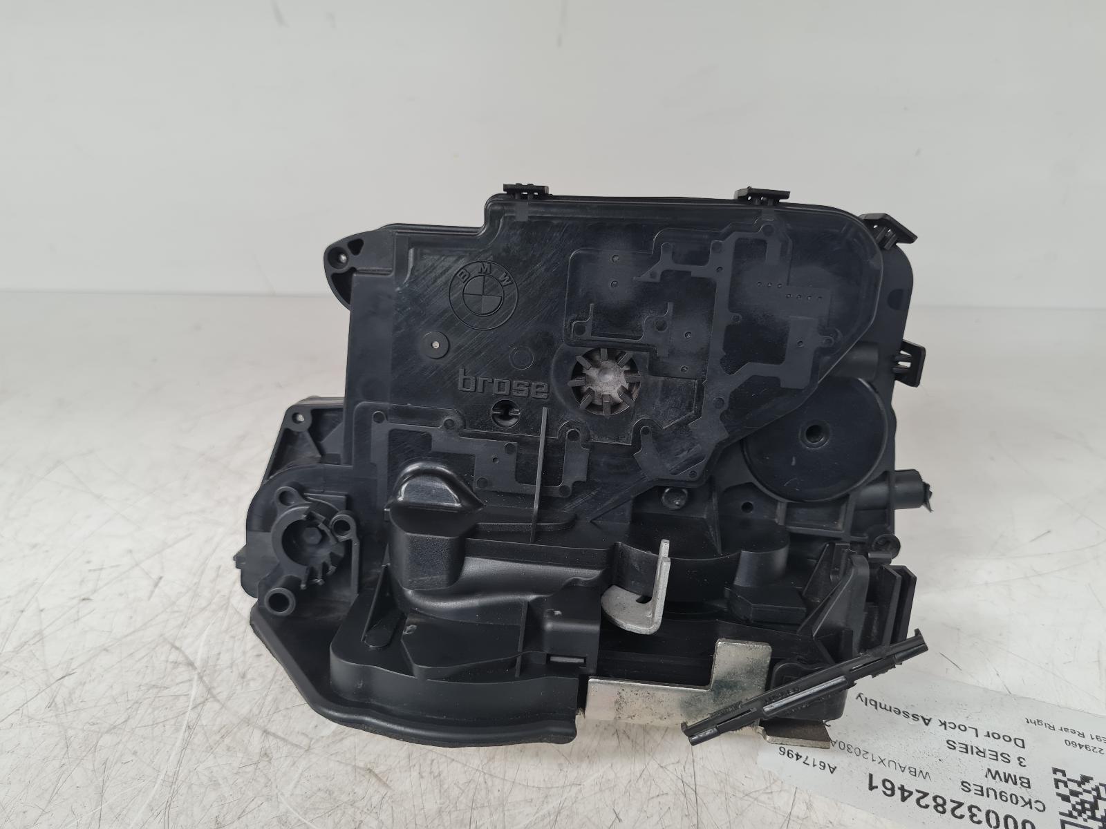 View Auto part Door Lock Assembly Bmw 3 Series 2009