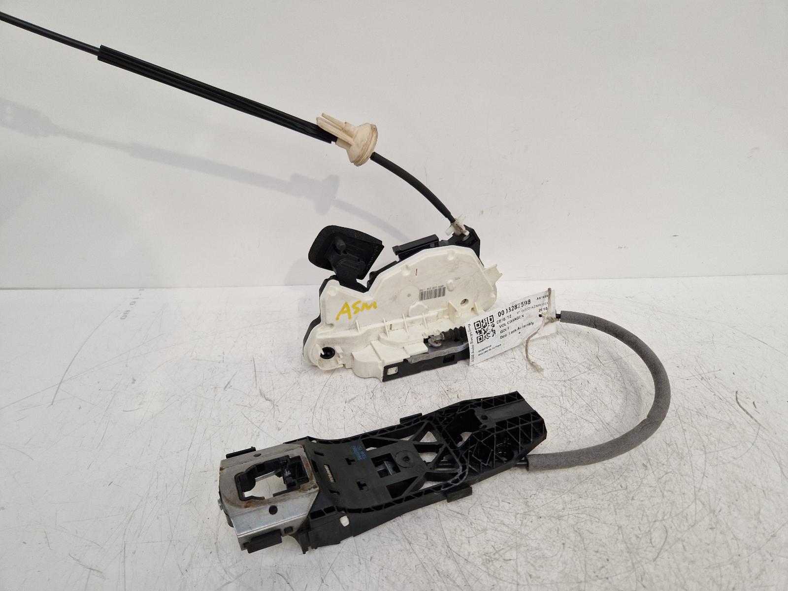 View Auto part Door Lock Assembly Volkswagen Golf 2010