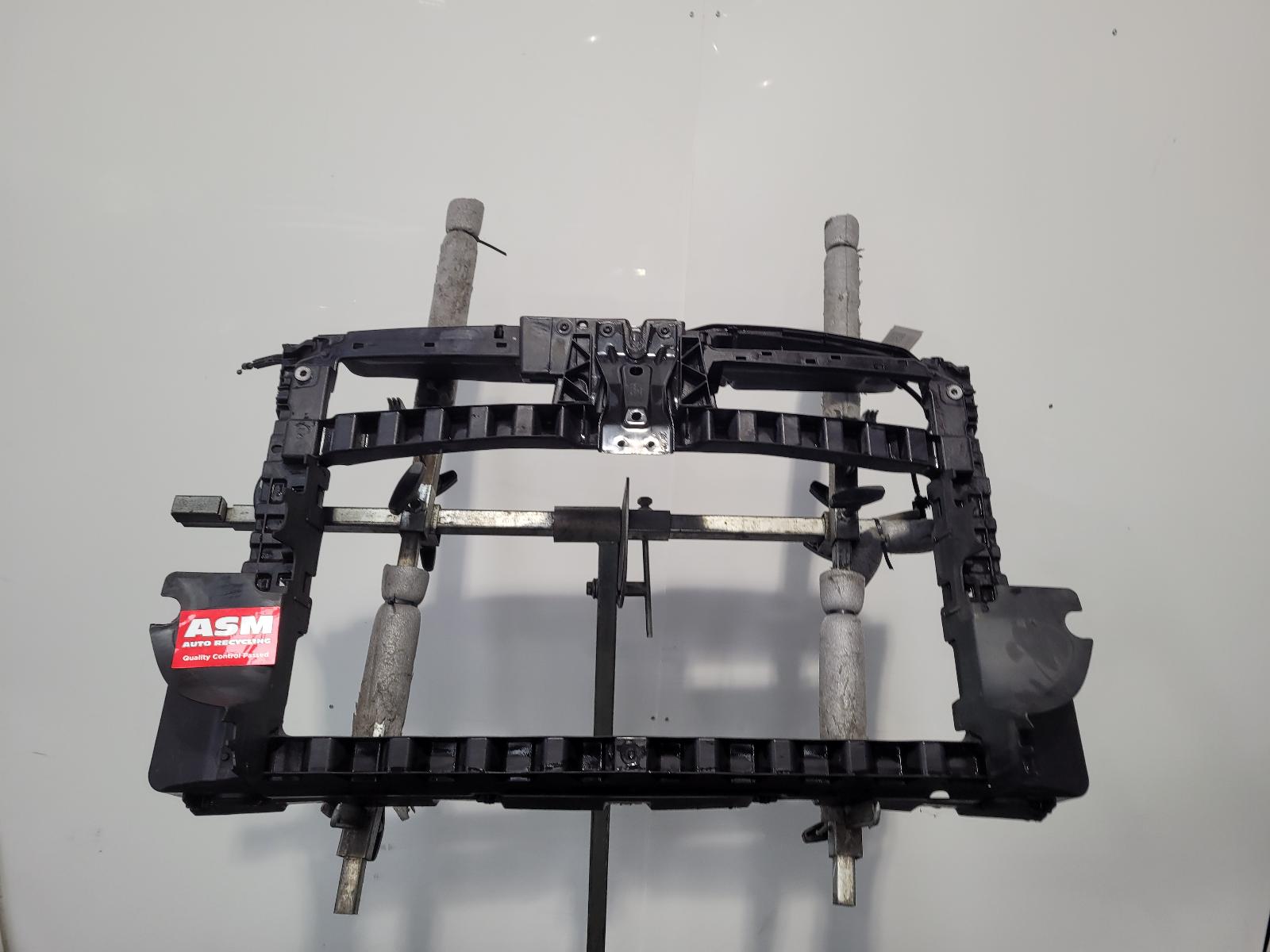 View Auto part Front Panel Volkswagen Golf 2010