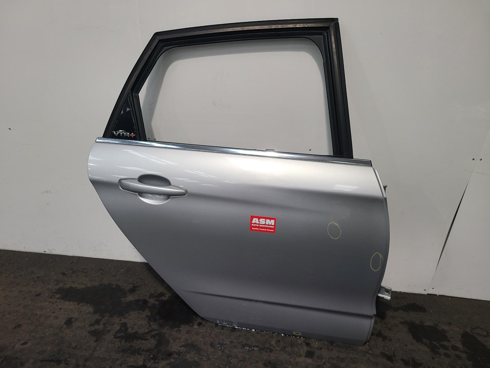 View Auto part R Rear Door Citroen C4 2011