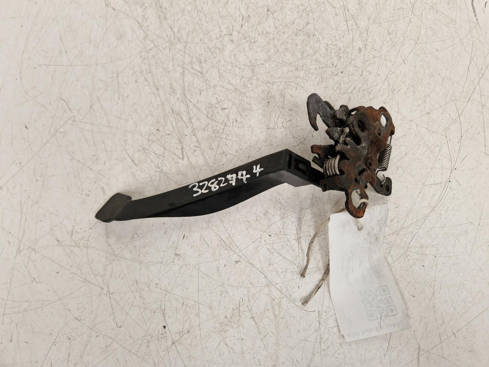 View Auto part Bonnet Latch Citroen C4 2011
