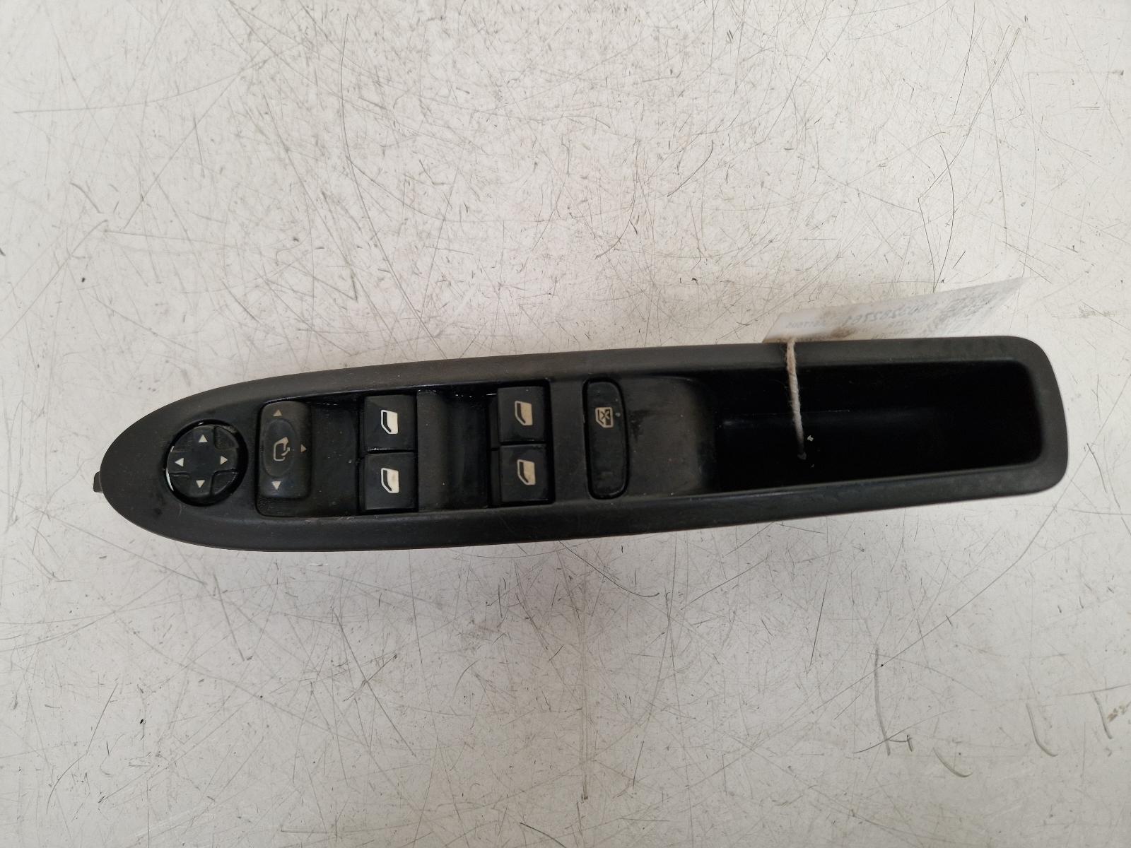 View Auto part Elect. Window Switch Citroen C4 2011