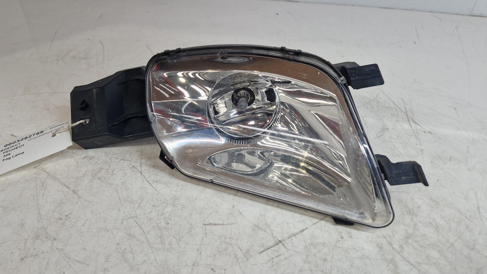 View Auto part Fog Lamp Peugeot 308 2013