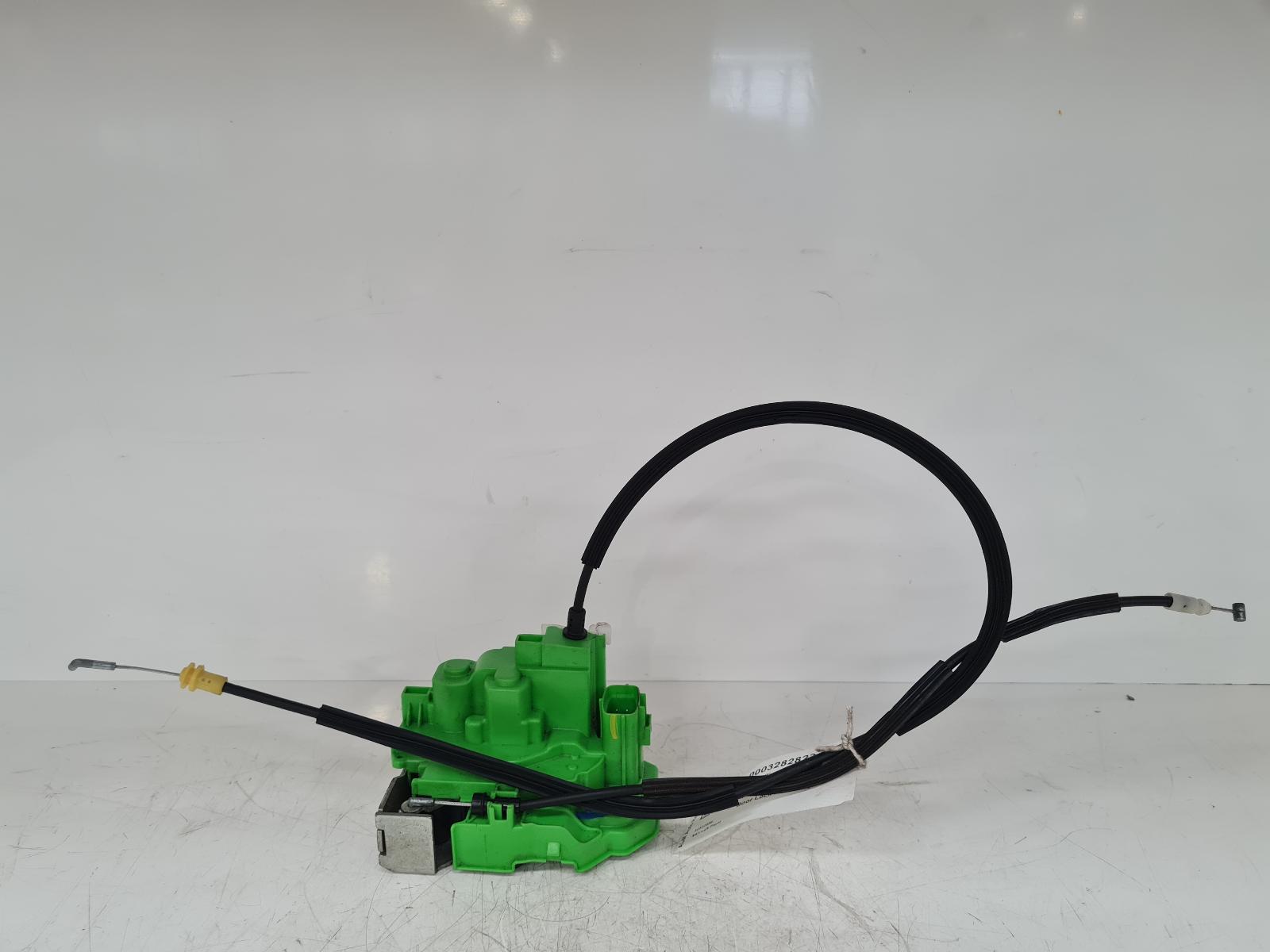 View Auto part Door Lock Assembly Alfa Romeo Mito 2011