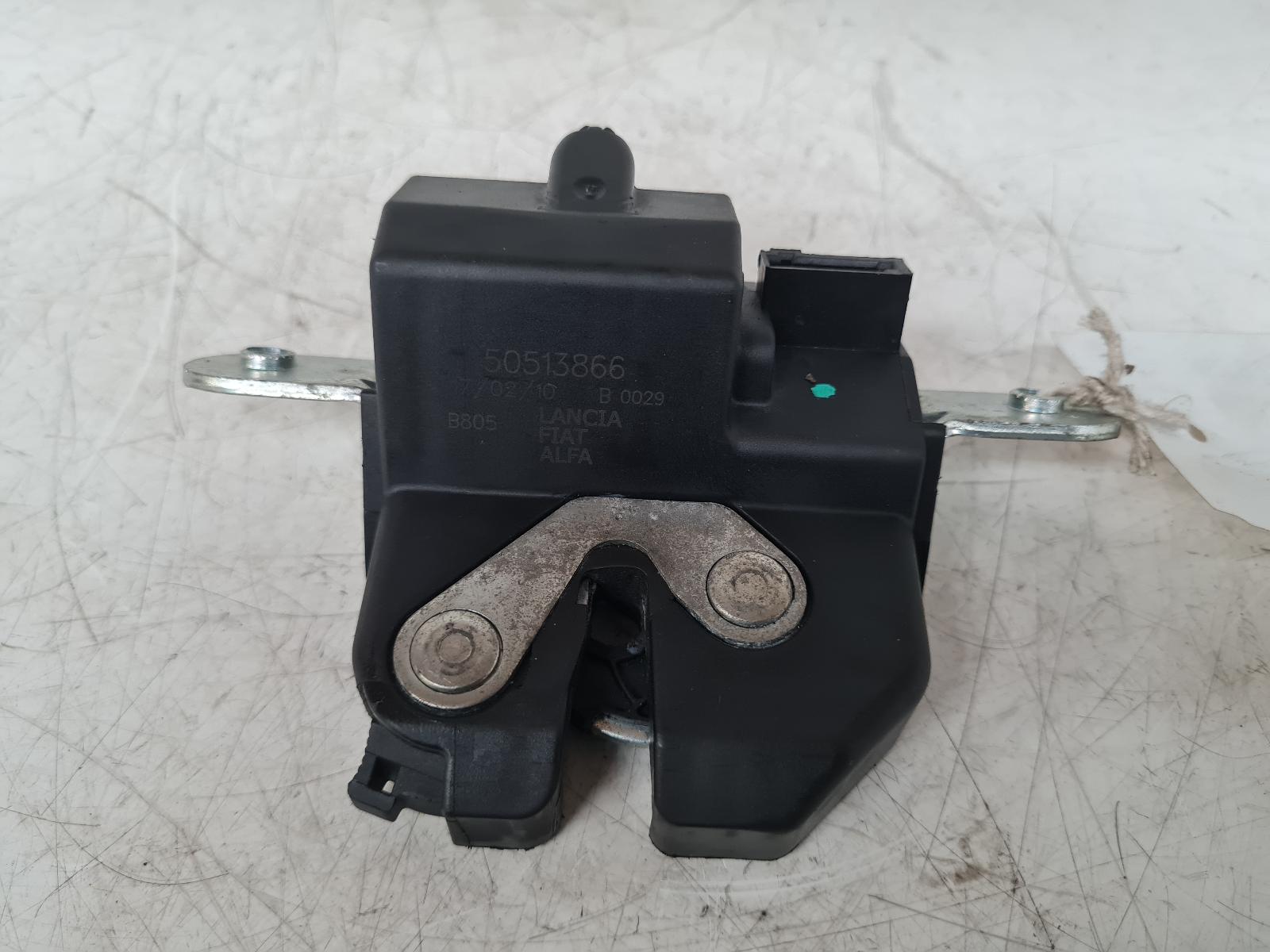 View Auto part Bootlid/Tailgate Lock Alfa Romeo Mito 2011