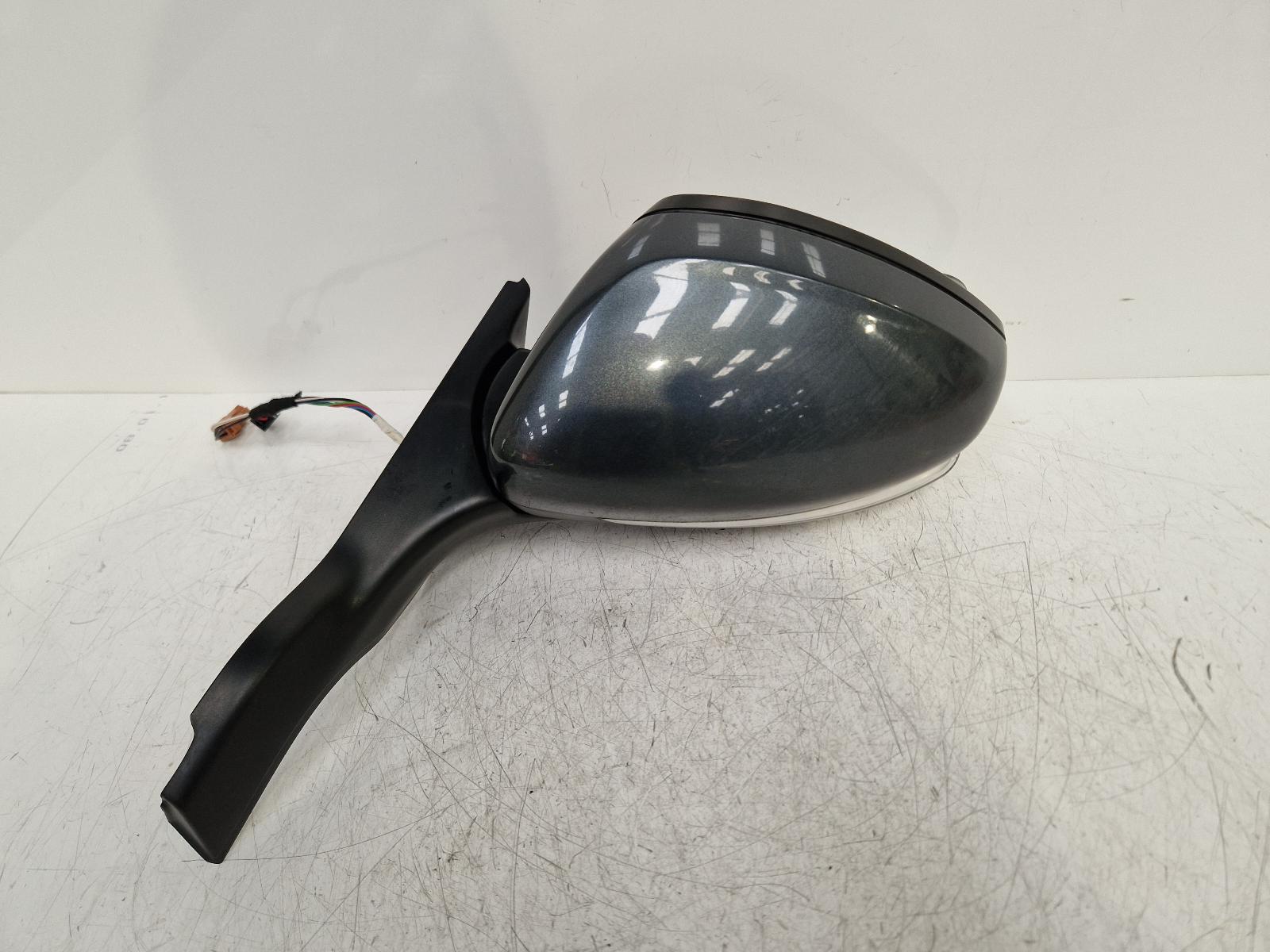 View Auto part L Door Mirror Peugeot 208 2014