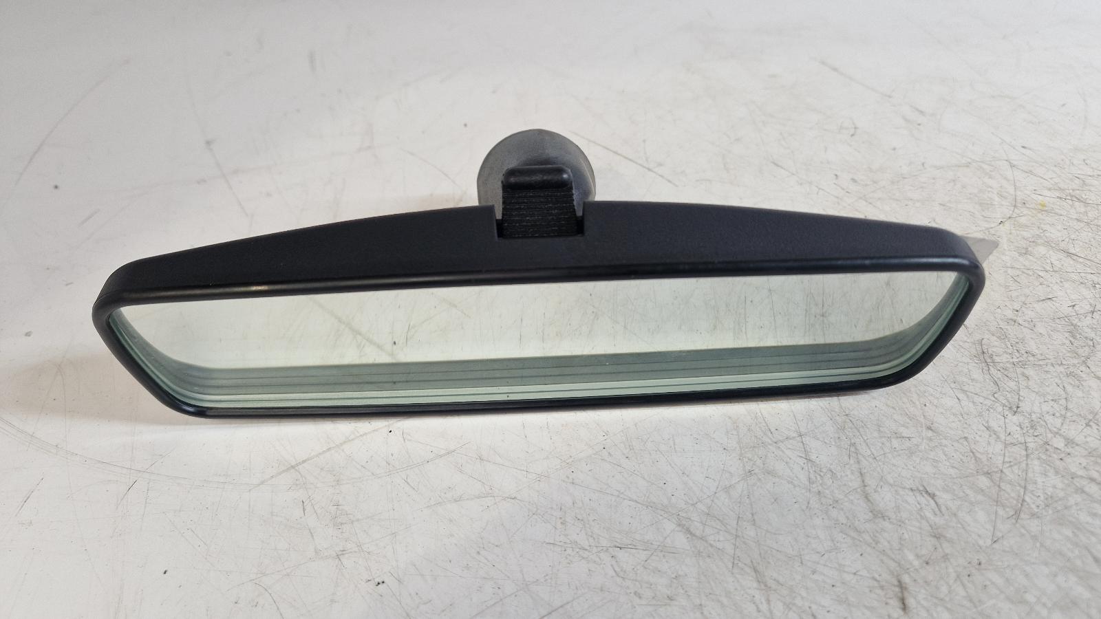 View Auto part Interior Mirror Peugeot 208 2014