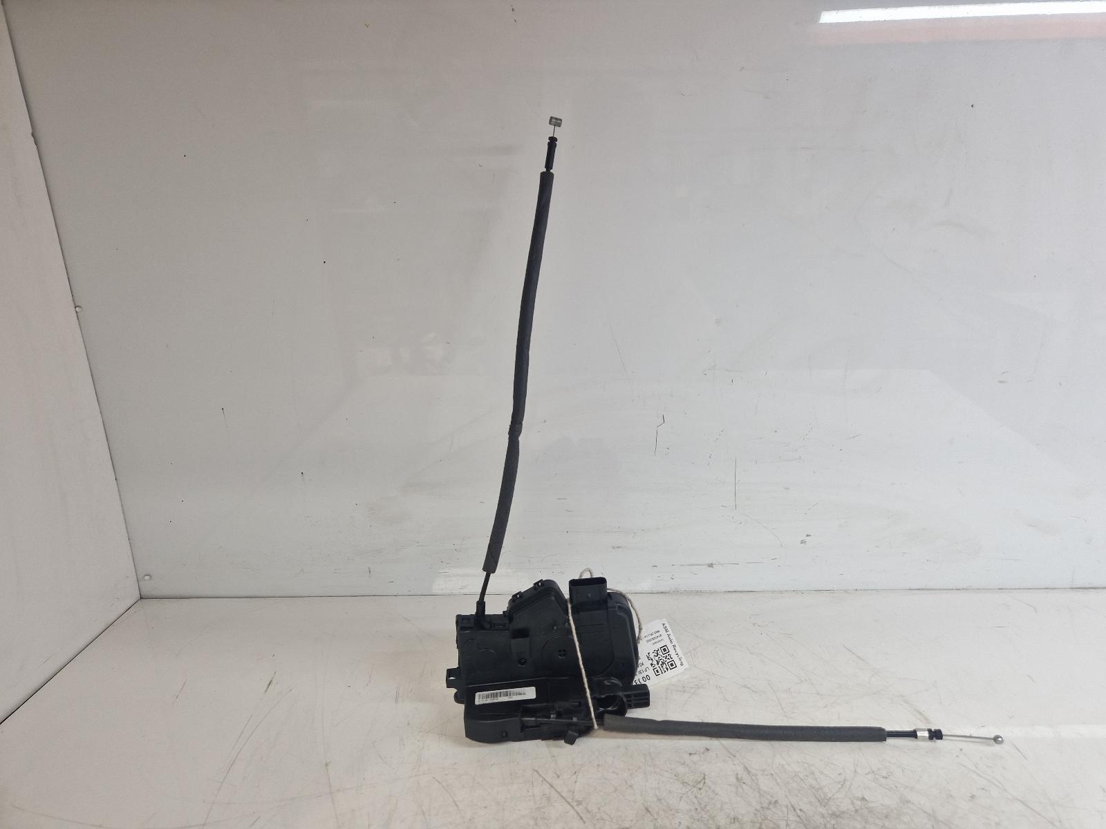 View Auto part Door Lock Assembly Kia Sportage 2013