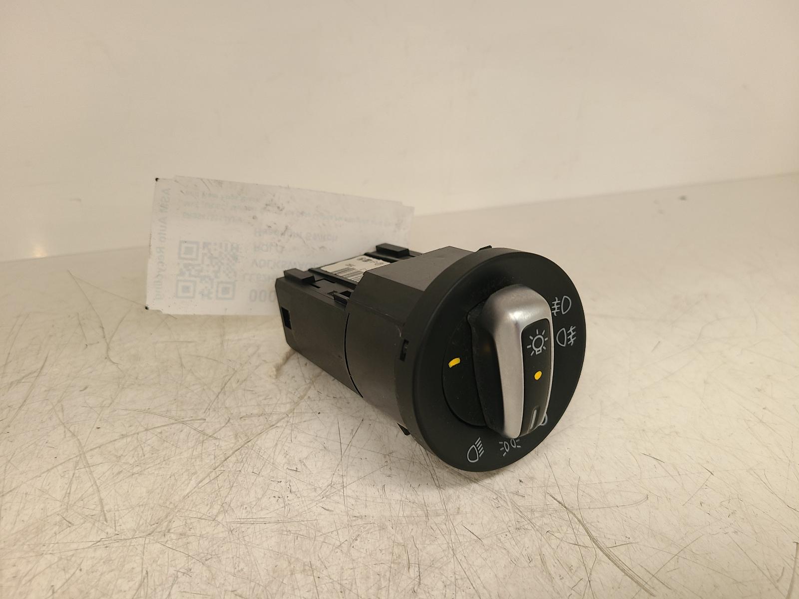 View Auto part Headlight Switch Volkswagen Polo 2012