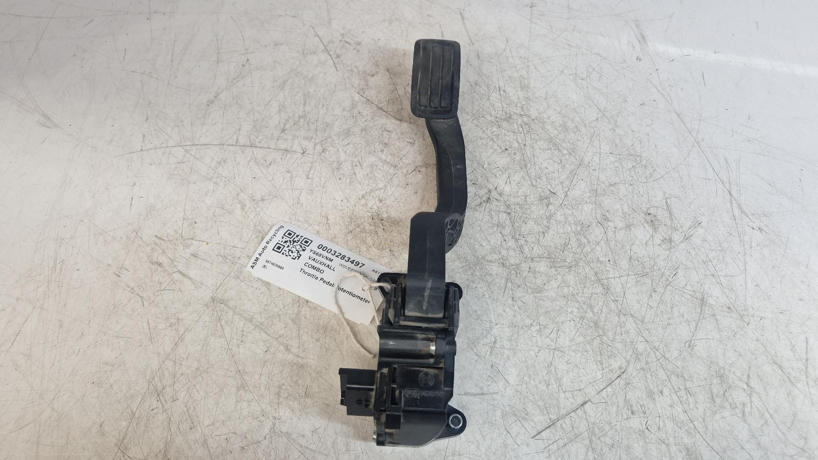 View Auto part Pedal Potentiometer Vauxhall Combo 2019