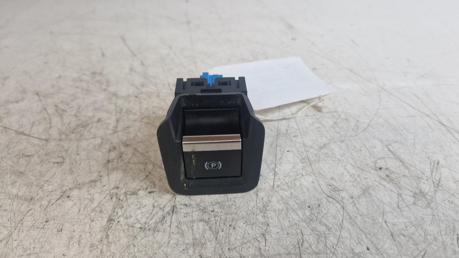 View Auto part Handbrake Lever/Button/Assembly Vauxhall Combo 2019