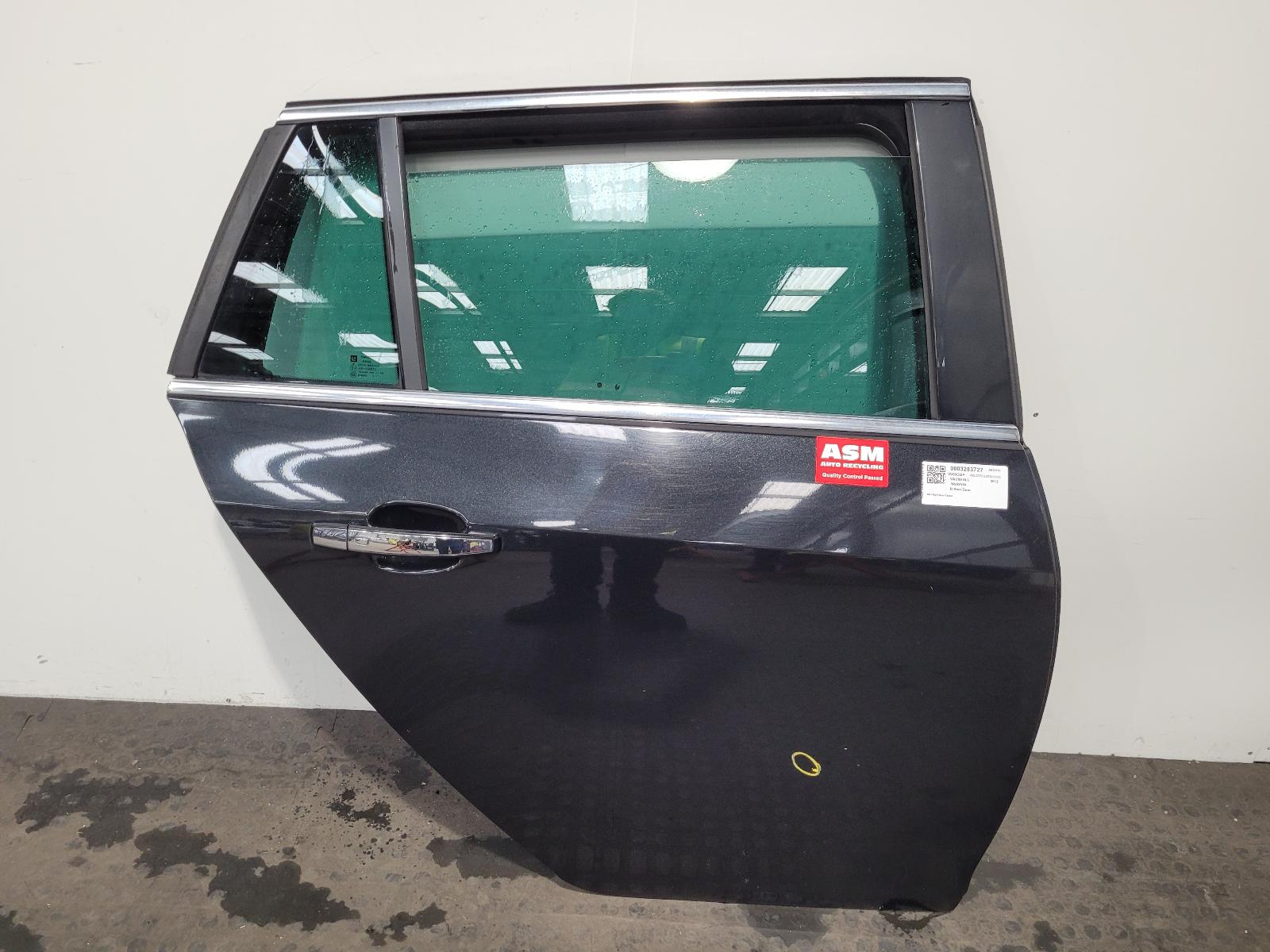 View Auto part R Rear Door Vauxhall Insignia 2013