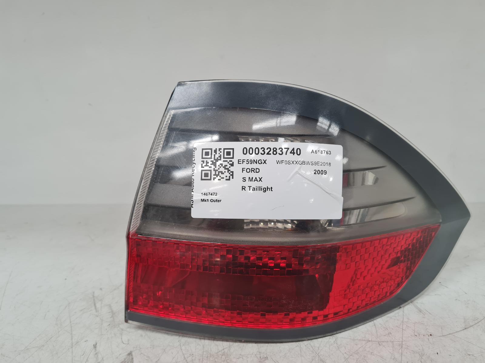 View Auto part R Taillight Ford S Max 2009