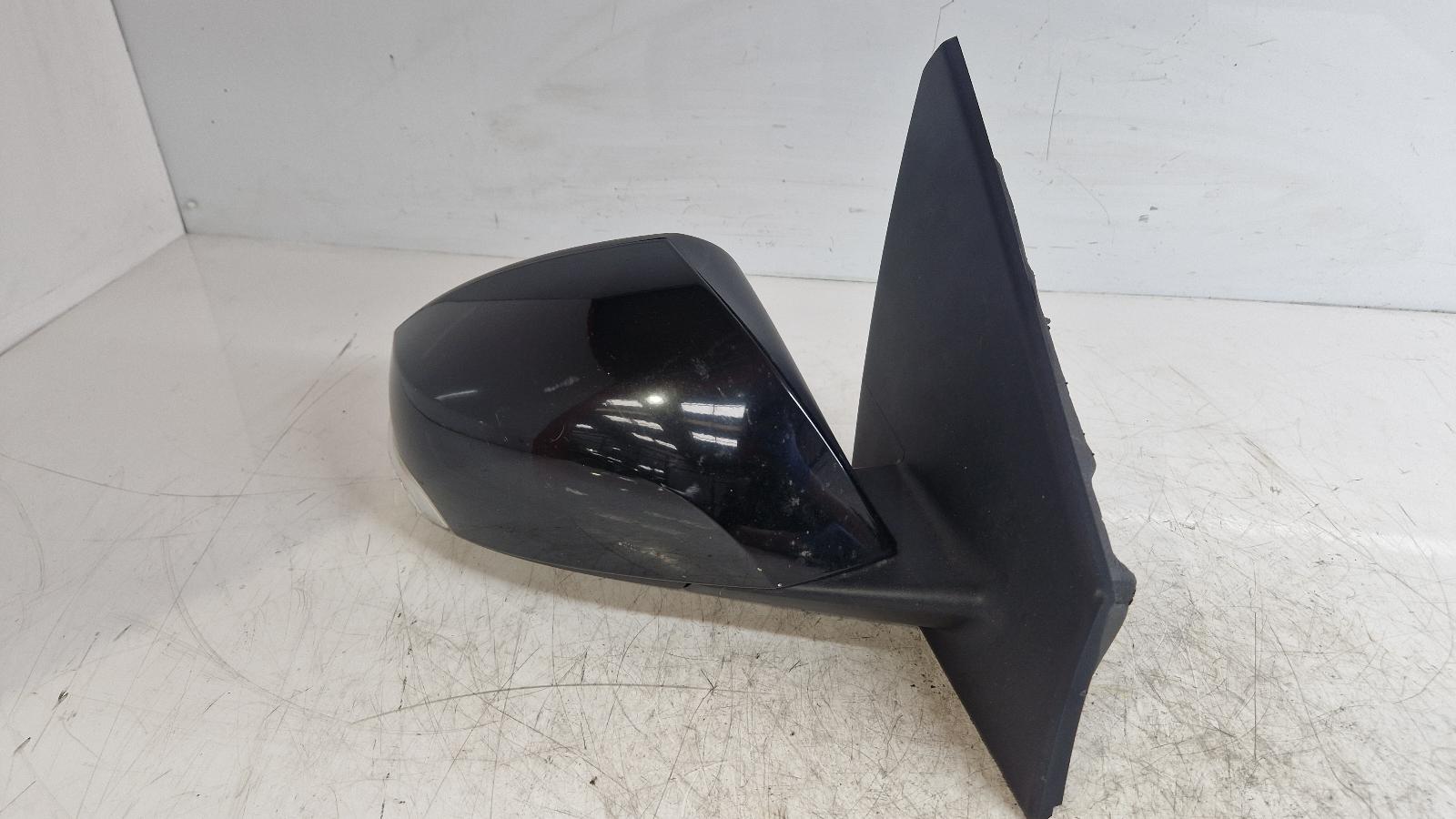 View Auto part R Door Mirror Renault Megane 2011