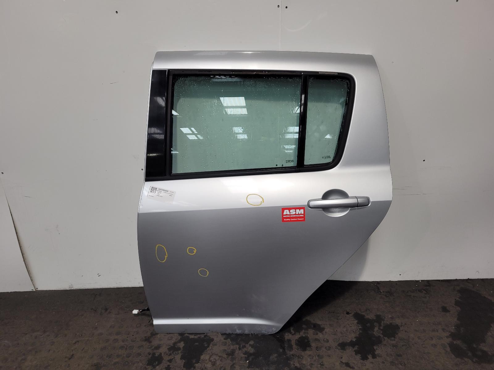 View Auto part L Rear Door Suzuki Swift 2005