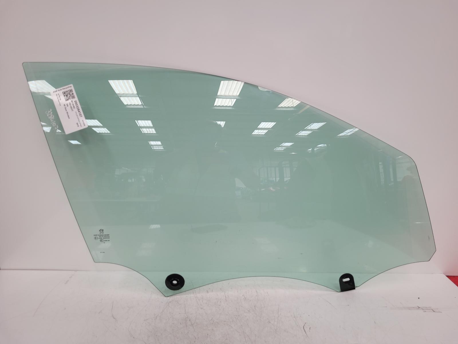 View Auto part RF Door Window Peugeot 308 2019